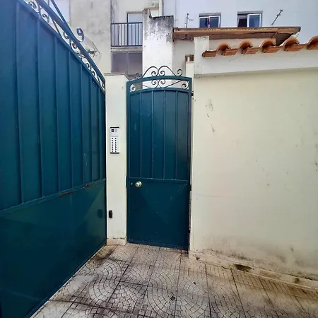 Apartamento Casa Quintal *